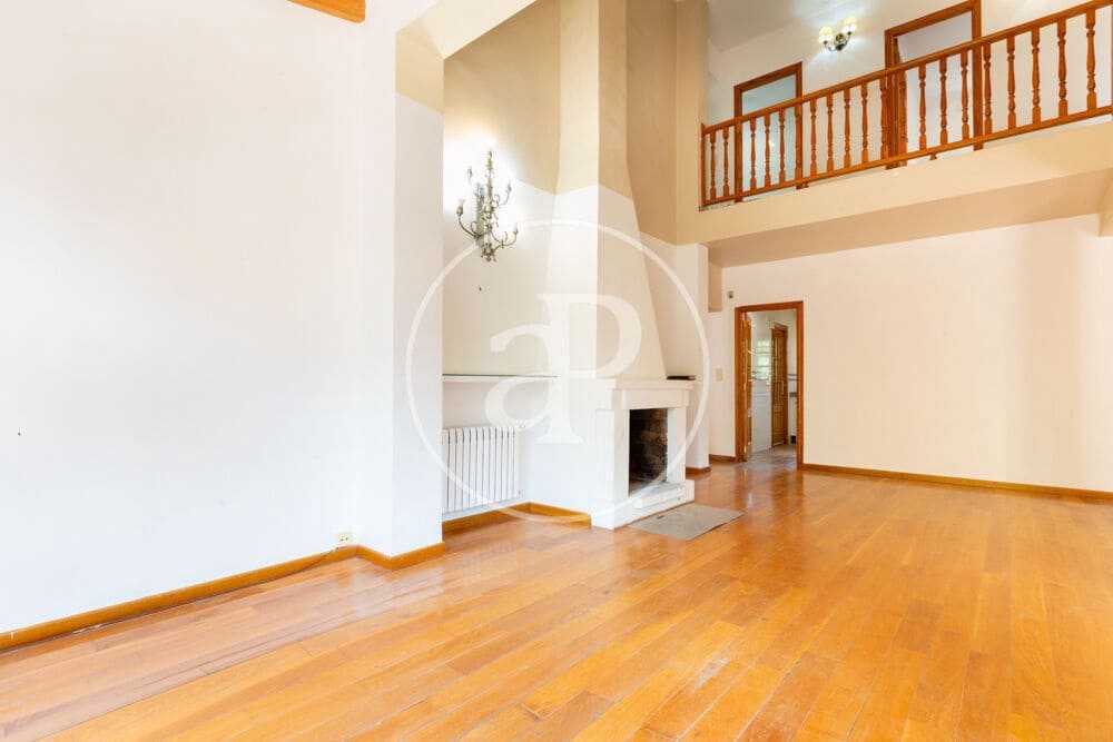 5 soveværelse Villa til salg i L'Eliana med swimmingpool - € 650.000 (Ref: 10025824)
