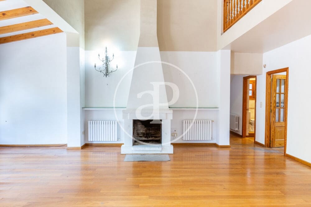 5 soveværelse Villa til salg i L'Eliana med swimmingpool - € 650.000 (Ref: 10025824)