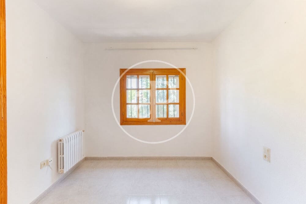 5 soveværelse Villa til salg i L'Eliana med swimmingpool - € 650.000 (Ref: 10025824)