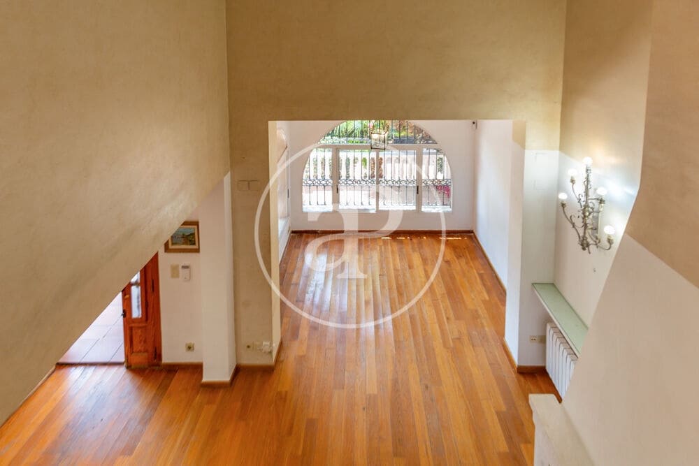 5 soveværelse Villa til salg i L'Eliana med swimmingpool - € 650.000 (Ref: 10025824)
