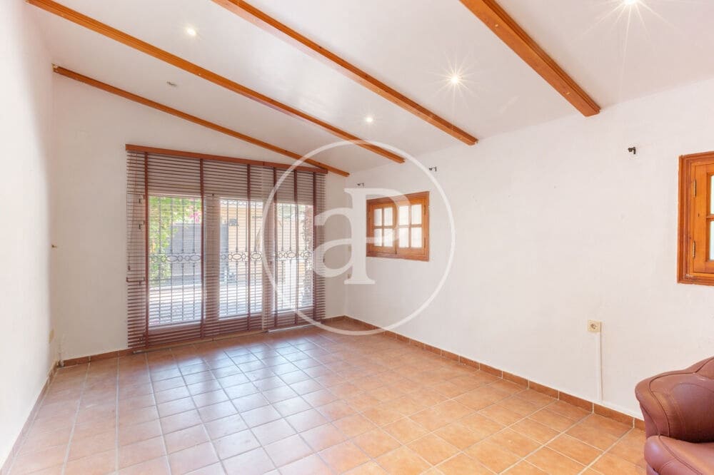 5 soveværelse Villa til salg i L'Eliana med swimmingpool - € 650.000 (Ref: 10025824)