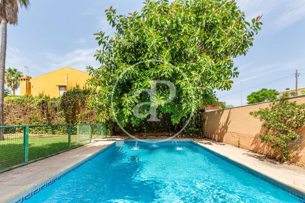 5 soveværelse Villa til salg i L'Eliana med swimmingpool - € 650.000 (Ref: 10025824)