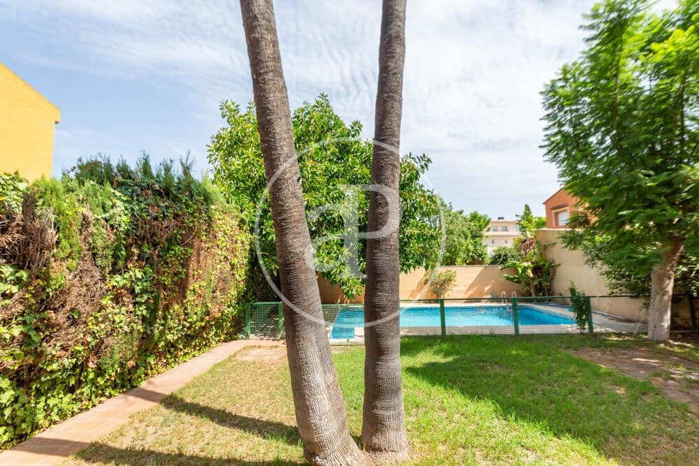 5 soveværelse Villa til salg i L'Eliana med swimmingpool - € 650.000 (Ref: 10025824)