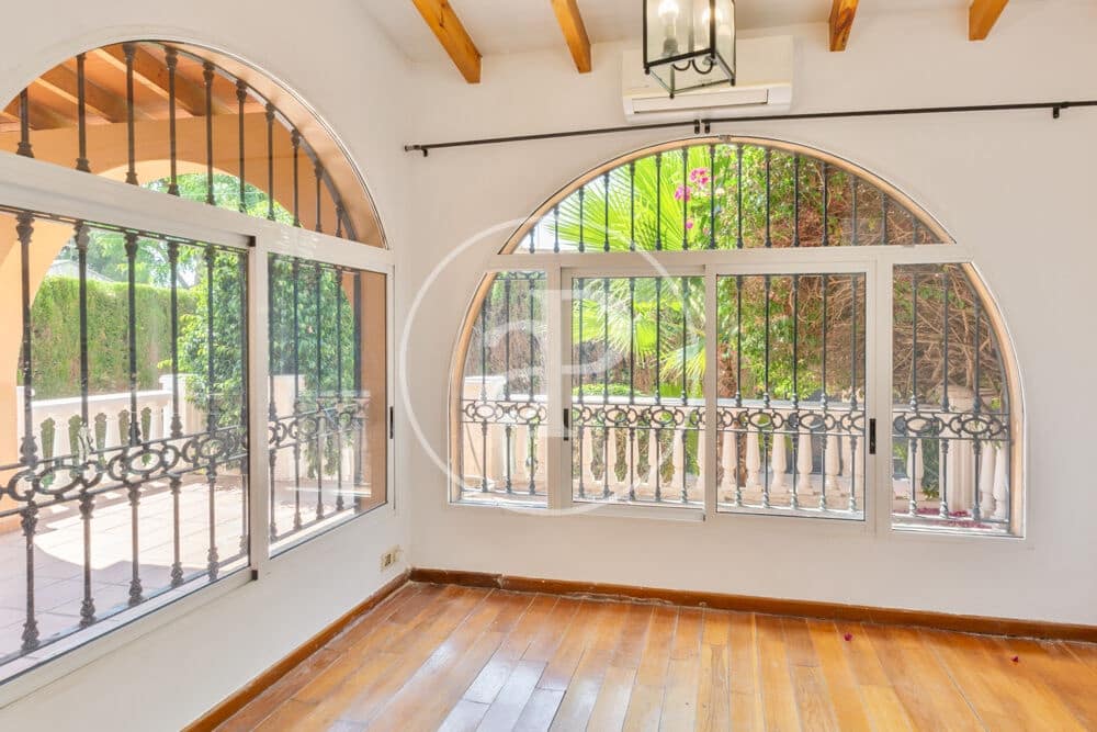 5 soveværelse Villa til salg i L'Eliana med swimmingpool - € 650.000 (Ref: 10025824)