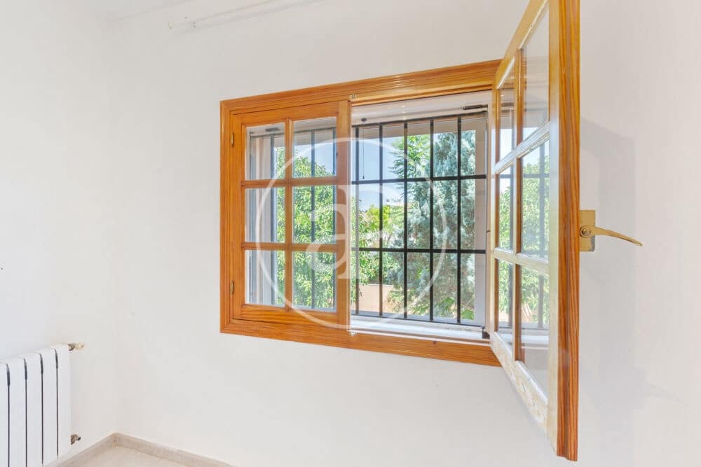 5 soveværelse Villa til salg i L'Eliana med swimmingpool - € 650.000 (Ref: 10025824)