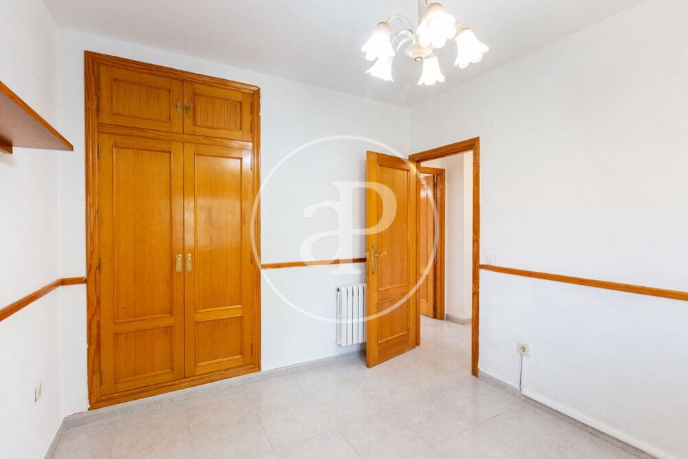5 soveværelse Villa til salg i L'Eliana med swimmingpool - € 650.000 (Ref: 10025824)