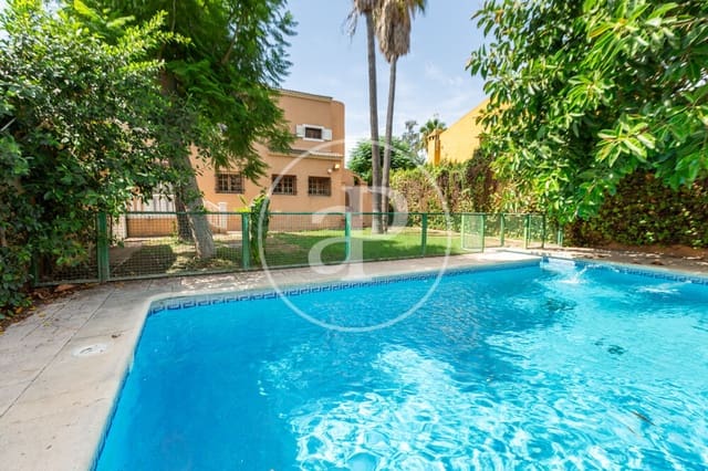 5 soveværelse Villa til salg i L'Eliana med swimmingpool - € 650.000 (Ref: 10025824)