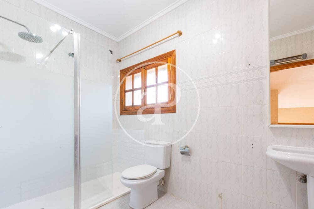 5 soveværelse Villa til salg i L'Eliana med swimmingpool - € 650.000 (Ref: 10025824)