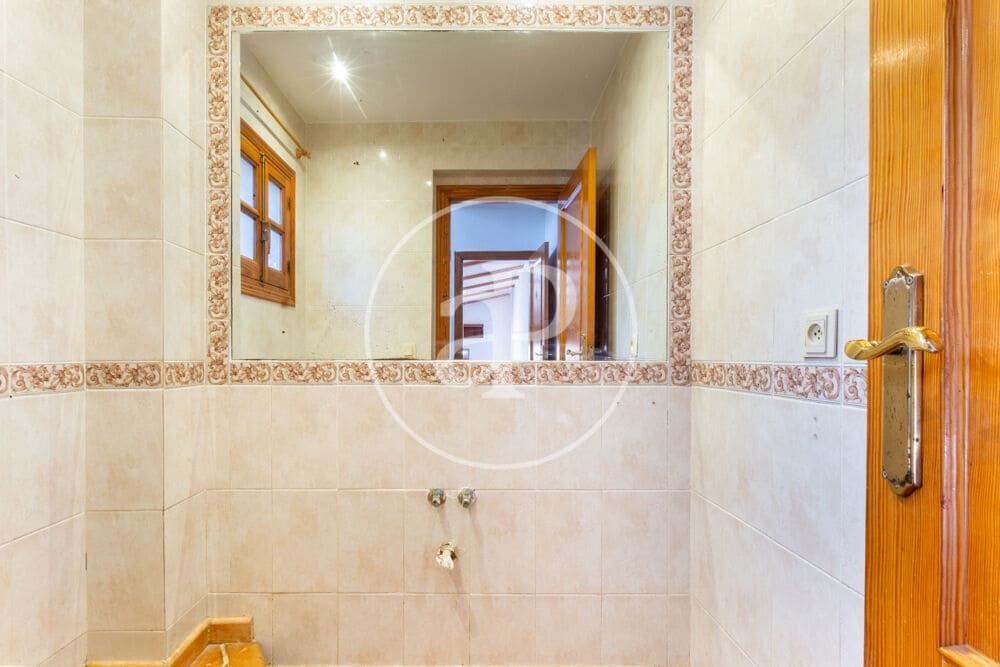 5 soveværelse Villa til salg i L'Eliana med swimmingpool - € 650.000 (Ref: 10025824)
