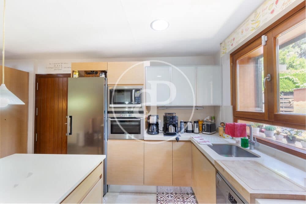 3 soverom Villa til salgs i L'Eliana med svømmebasseng - € 680 000 (Ref: 10030665)