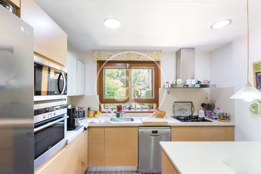 3 soverom Villa til salgs i L'Eliana med svømmebasseng - € 680 000 (Ref: 10030665)
