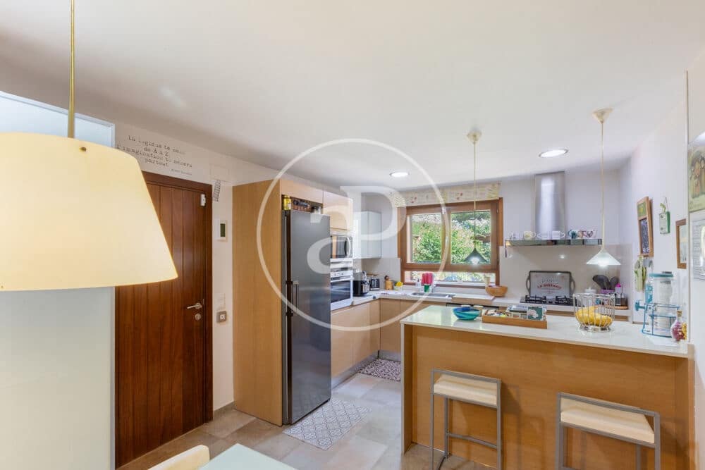 3 soverom Villa til salgs i L'Eliana med svømmebasseng - € 680 000 (Ref: 10030665)