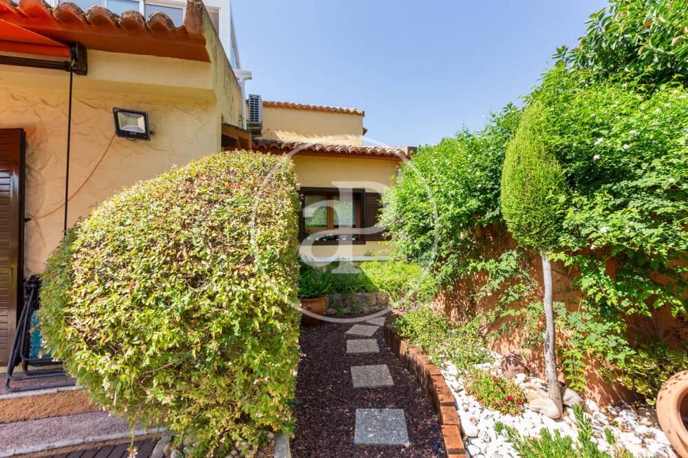 3 soverom Villa til salgs i L'Eliana med svømmebasseng - € 680 000 (Ref: 10030665)