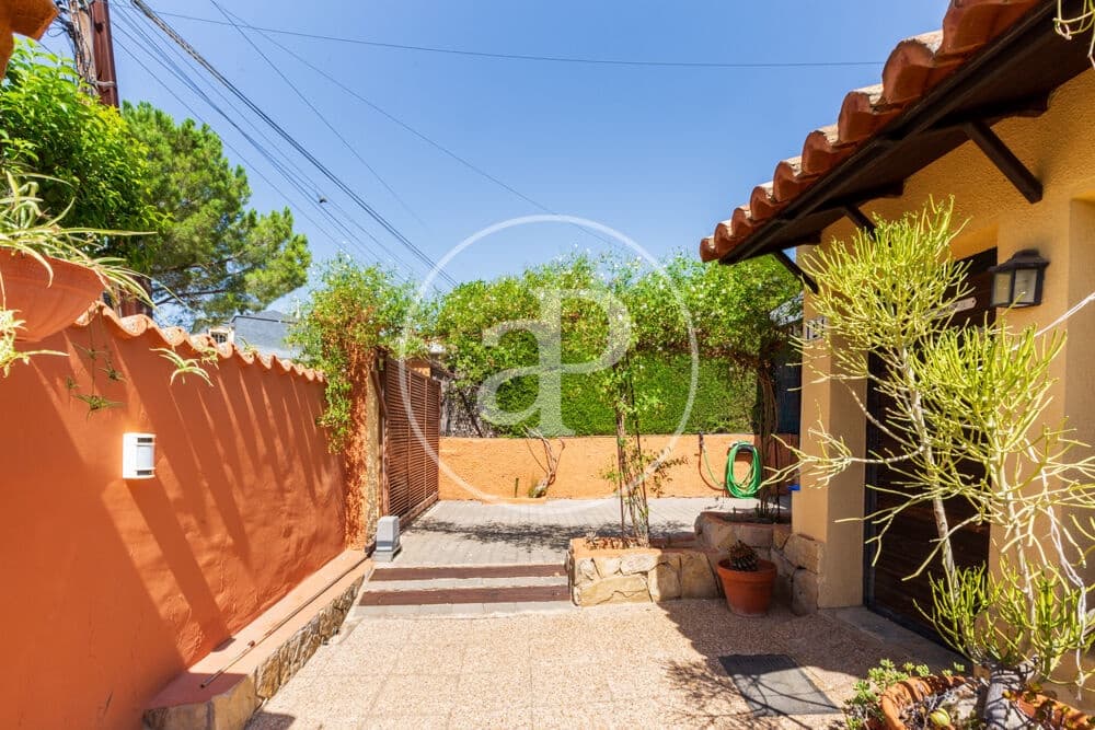 3 soverom Villa til salgs i L'Eliana med svømmebasseng - € 680 000 (Ref: 10030665)