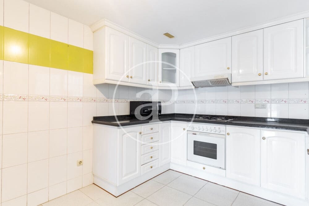 4 sypialnia Apartament na sprzedaż w Miasto Walencja - 568 000 € (Ref: 10032146)