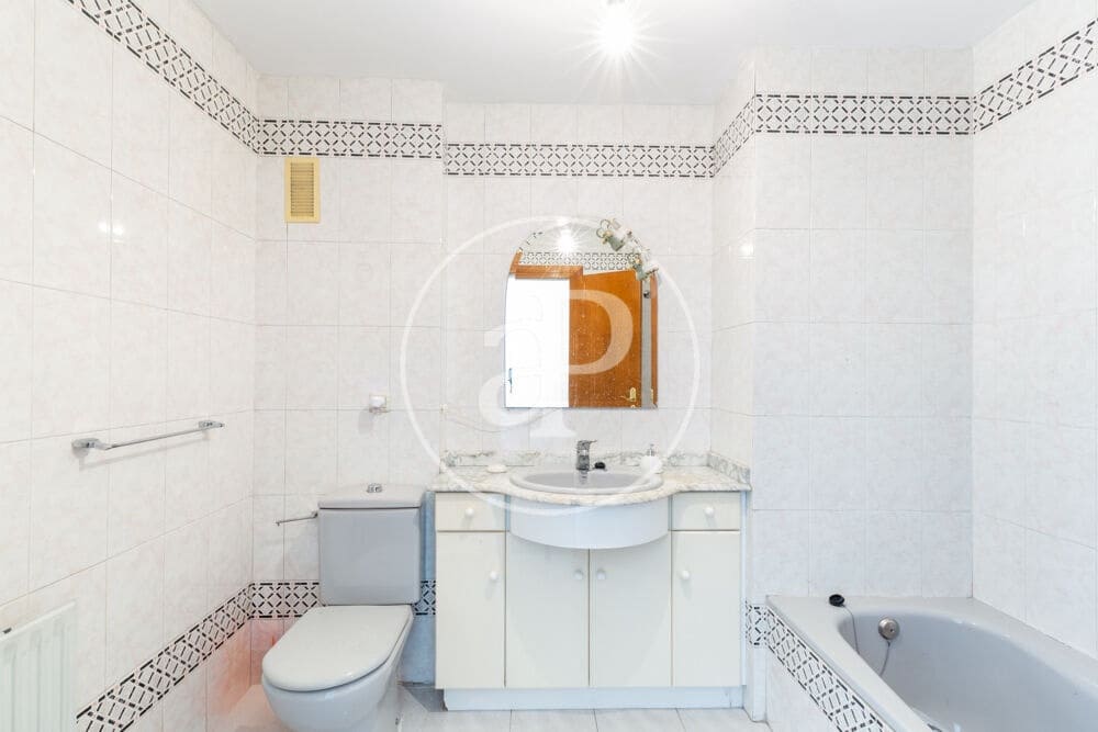 4 sypialnia Apartament na sprzedaż w Miasto Walencja - 568 000 € (Ref: 10032146)