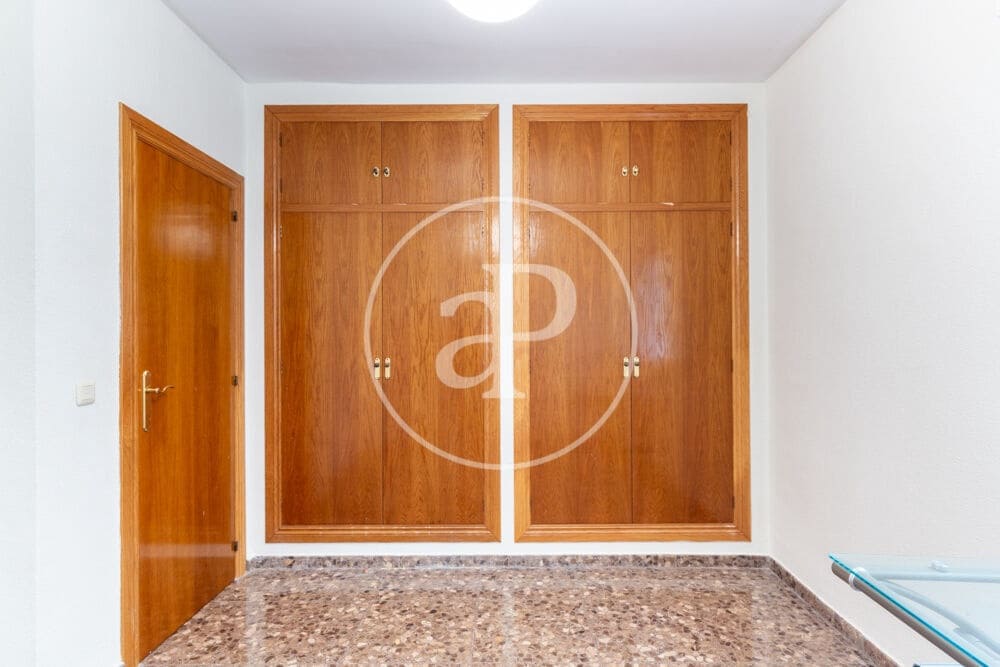 4 sypialnia Apartament na sprzedaż w Miasto Walencja - 568 000 € (Ref: 10032146)