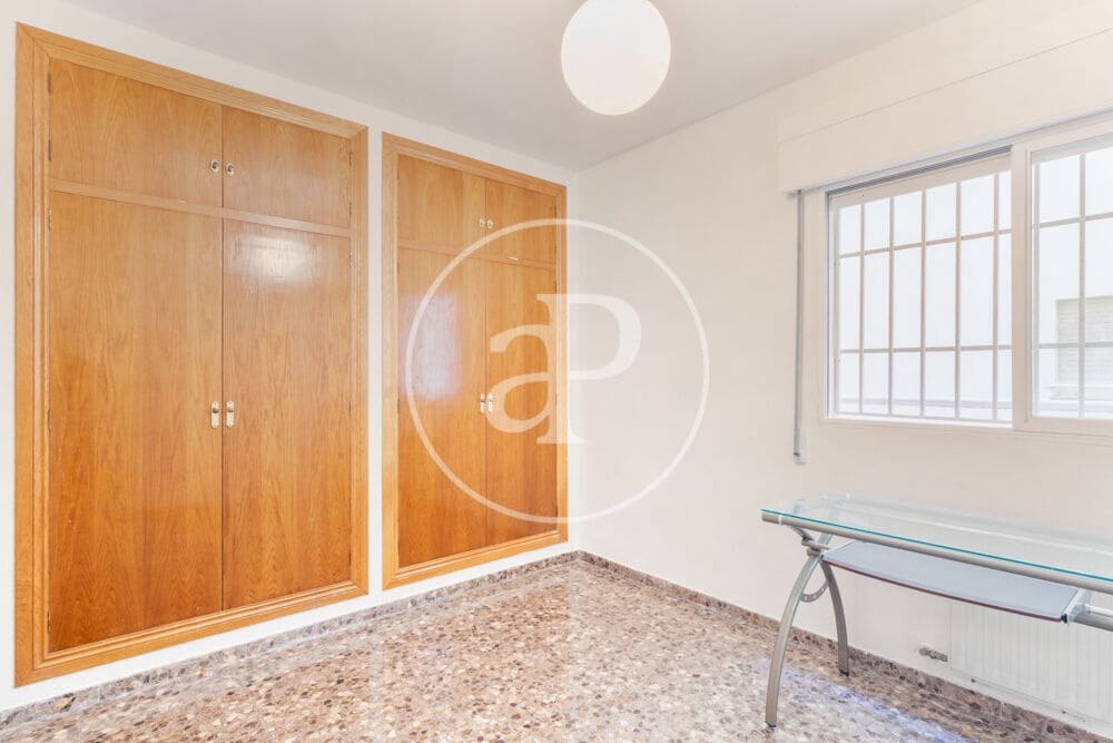 4 sypialnia Apartament na sprzedaż w Miasto Walencja - 568 000 € (Ref: 10032146)