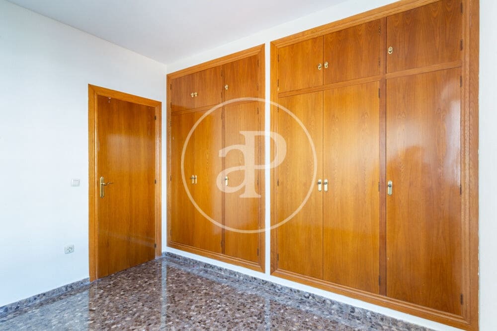 4 sypialnia Apartament na sprzedaż w Miasto Walencja - 568 000 € (Ref: 10032146)