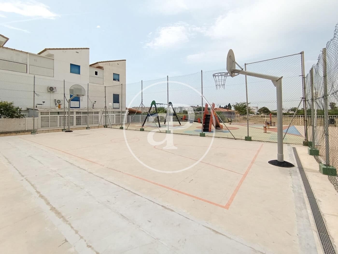 3 bedroom Villa for sale in Almassora / Almazora with pool - € 200,000 (Ref: 10034070)