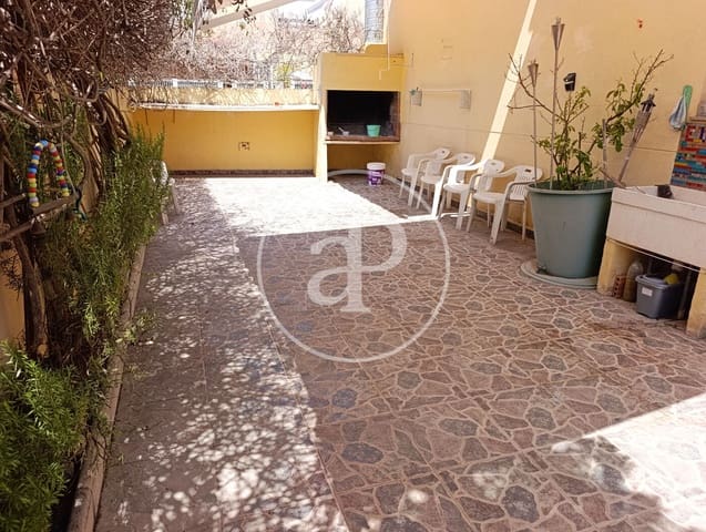 3 bedroom Villa for sale in Almassora / Almazora with pool - € 200,000 (Ref: 10034070)