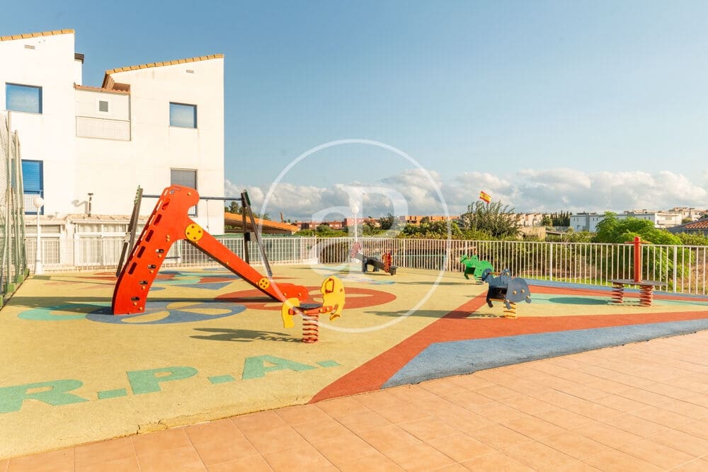 3 sypialnia Willa na sprzedaż w Almassora / Almazora z basenem garażem - 200 000 € (Ref: 10034070)