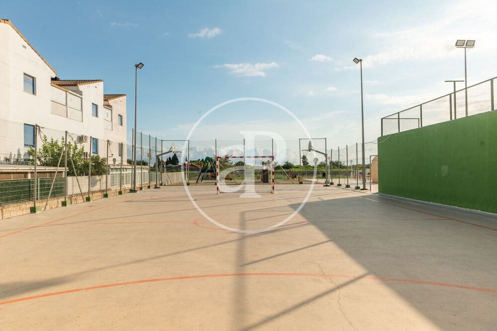 3 sypialnia Willa na sprzedaż w Almassora / Almazora z basenem garażem - 200 000 € (Ref: 10034070)