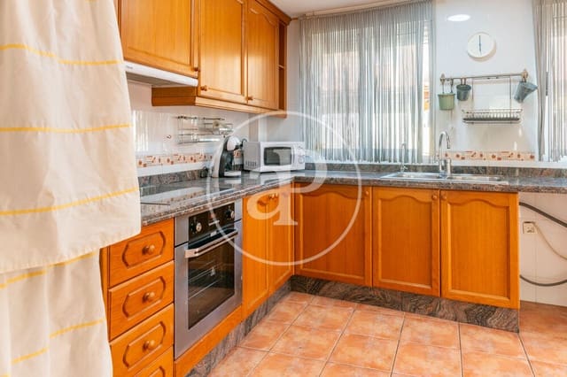 3 soverom Villa til salgs i Almassora / Almazora med svømmebasseng - € 200 000 (Ref: 10034070)