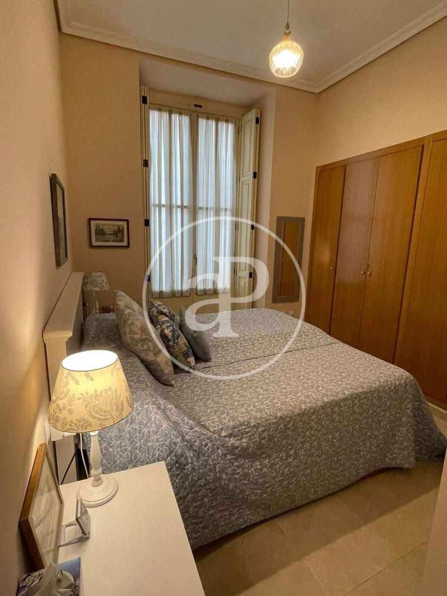 3 sovrum Lägenhet att hyra i Valencia stad - 2 300 € (Ref: 10034072)