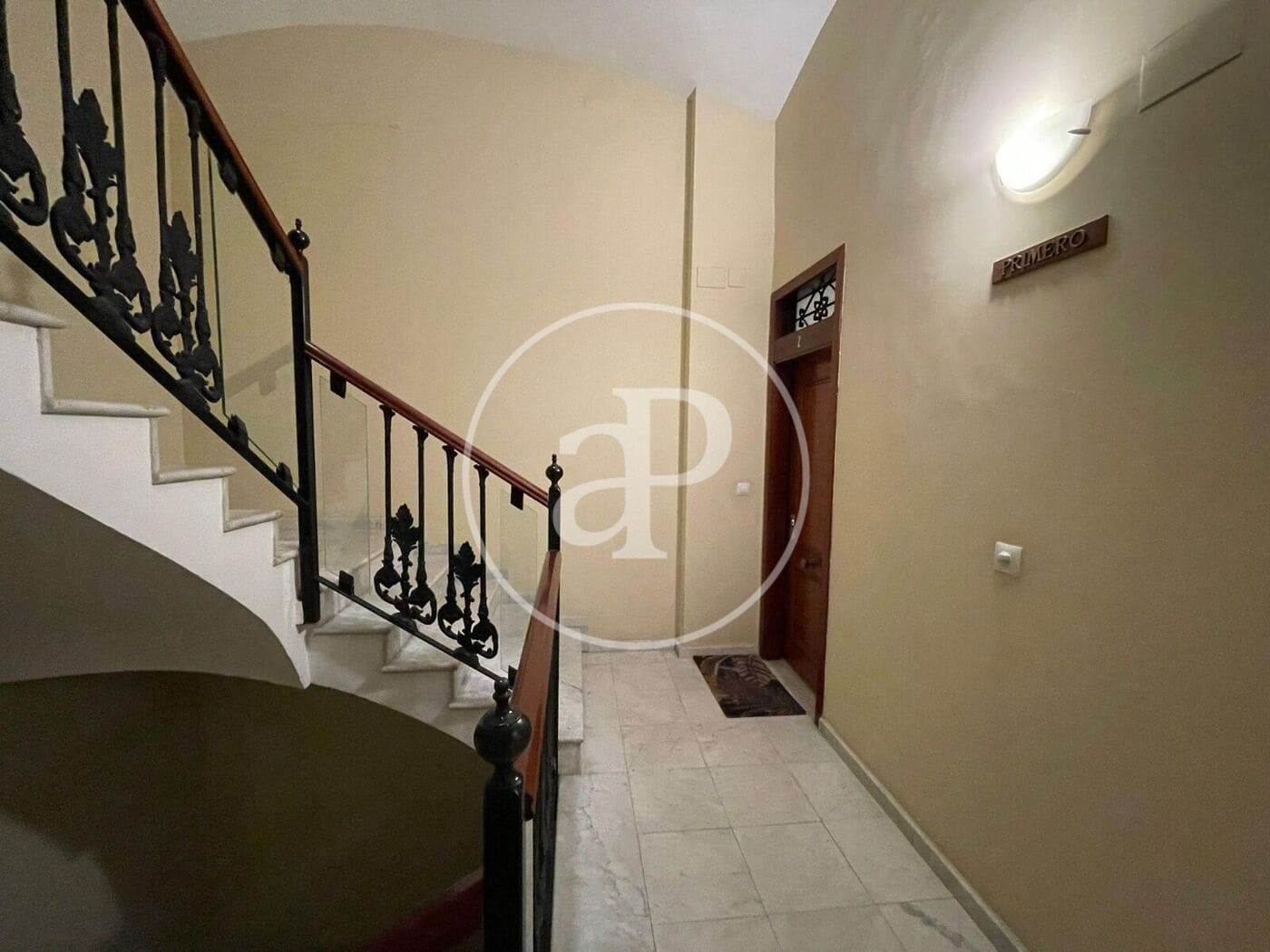 3 sovrum Lägenhet att hyra i Valencia stad - 2 300 € (Ref: 10034072)