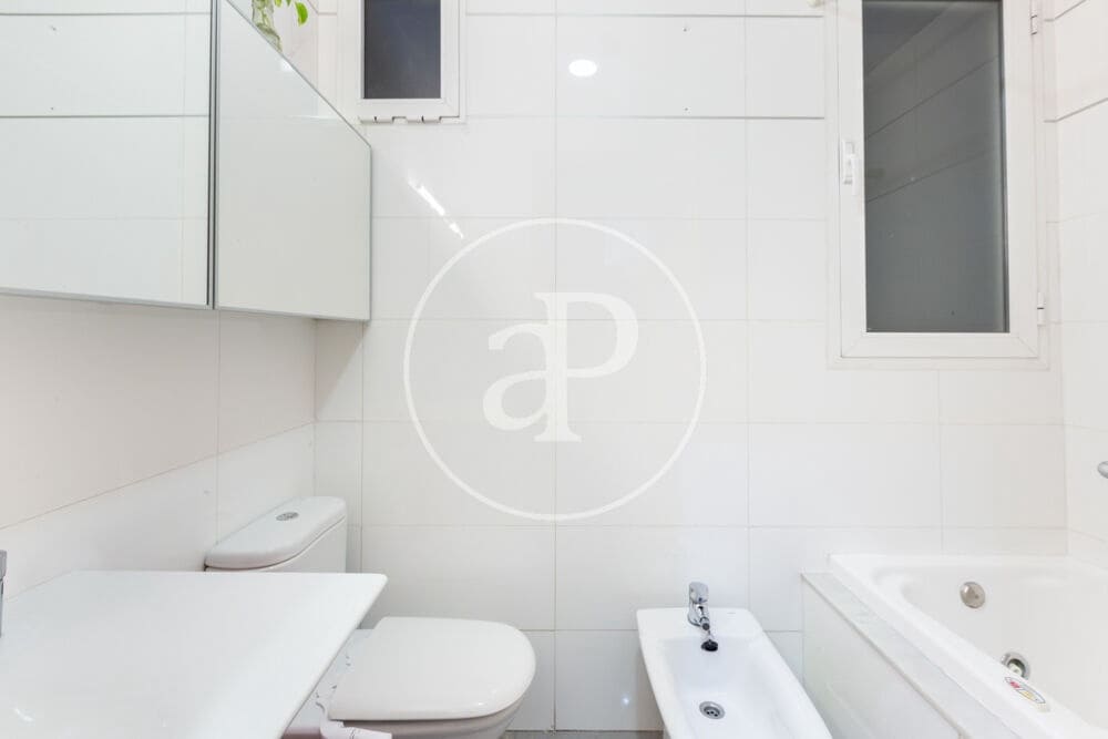 2 slaapkamer Appartement te koop in Valencia stad - € 525.000 (Ref: 10034073)