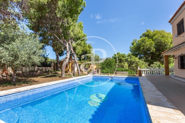 5 makuuhuone Huvila myytävänä paikassa Albalat dels Tarongers mukana uima-altaan - 320 000 € (Ref: 10034074)