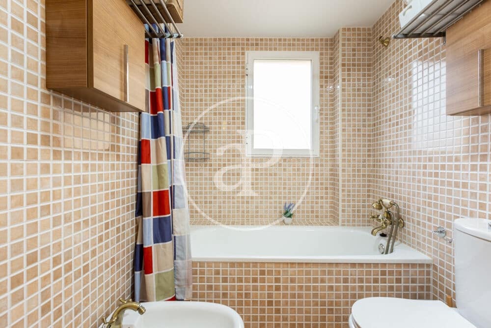 4 chambre Villa/Maison à vendre à Godelleta avec piscine - 319 000 € (Ref: 10034075)