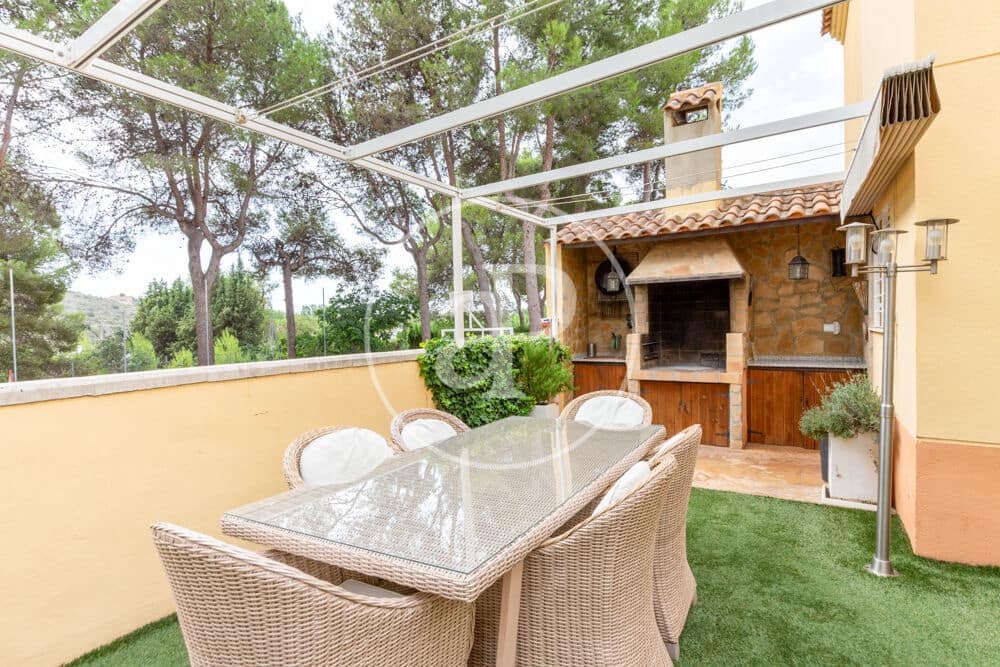 4 chambre Villa/Maison à vendre à Godelleta avec piscine - 319 000 € (Ref: 10034075)