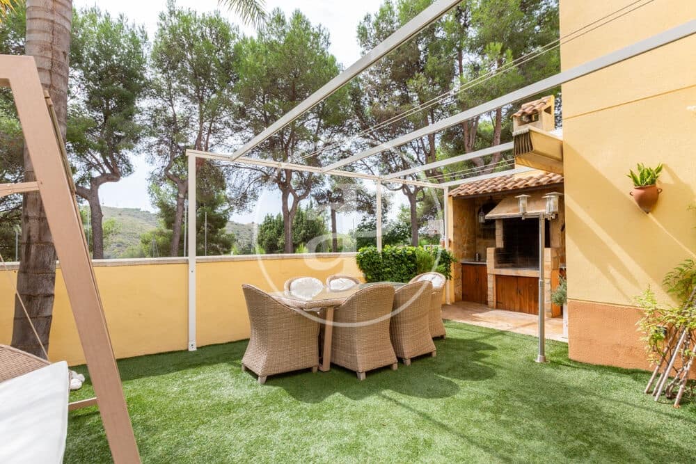 4 chambre Villa/Maison à vendre à Godelleta avec piscine - 319 000 € (Ref: 10034075)