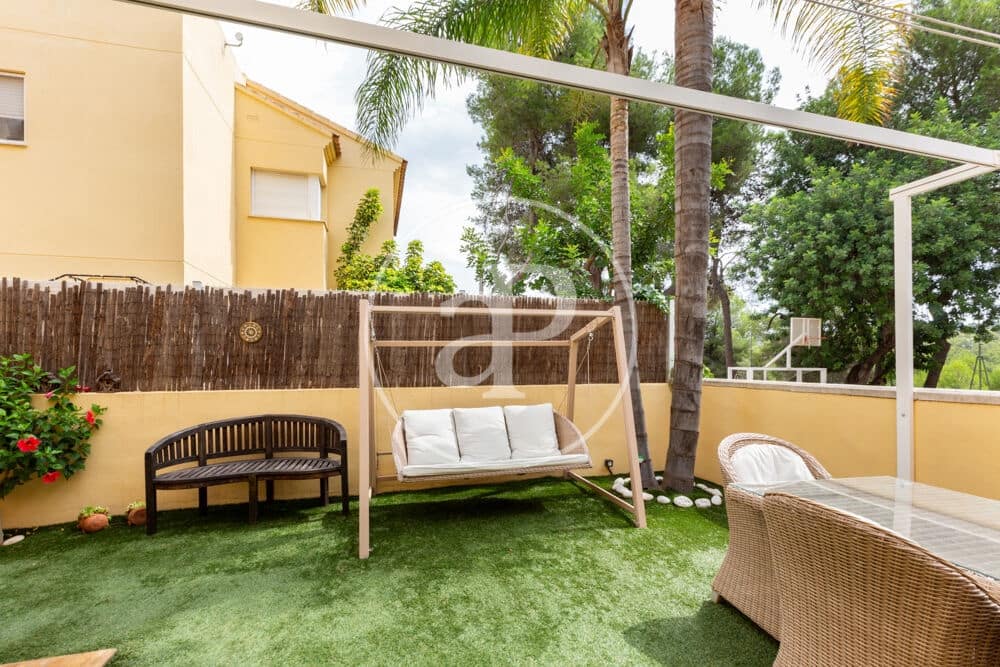 4 chambre Villa/Maison à vendre à Godelleta avec piscine - 319 000 € (Ref: 10034075)