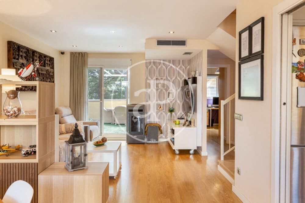 4 chambre Villa/Maison à vendre à Godelleta avec piscine - 319 000 € (Ref: 10034075)