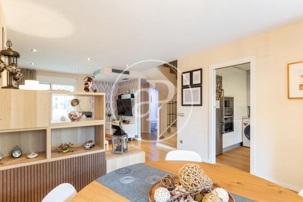 4 chambre Villa/Maison à vendre à Godelleta avec piscine - 319 000 € (Ref: 10034075)