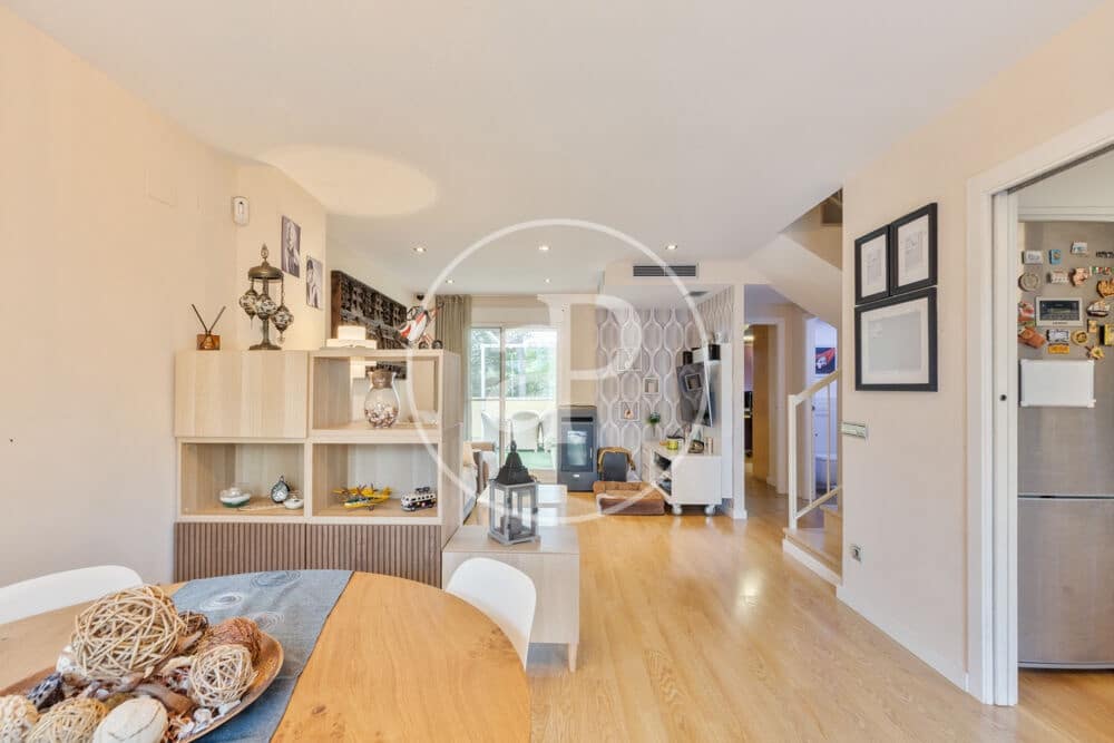 4 chambre Villa/Maison à vendre à Godelleta avec piscine - 319 000 € (Ref: 10034075)