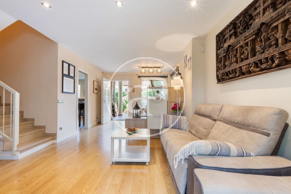 4 chambre Villa/Maison à vendre à Godelleta avec piscine - 319 000 € (Ref: 10034075)