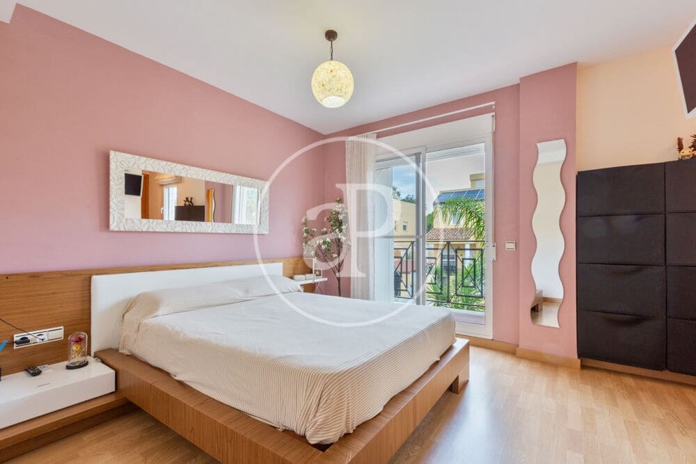 4 chambre Villa/Maison à vendre à Godelleta avec piscine - 319 000 € (Ref: 10034075)