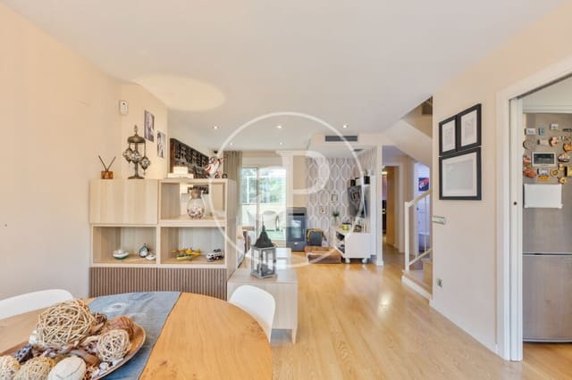4 chambre Villa/Maison à vendre à Calicanto, Godelleta avec piscine - 319 000 € (Ref: 10034075)