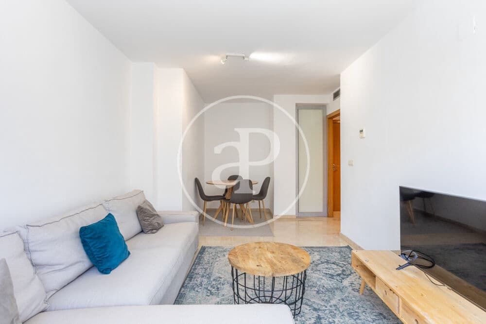 2 soverom Leilighet til leie i Valencia by med svømmebasseng - € 1 600 (Ref: 10035475)