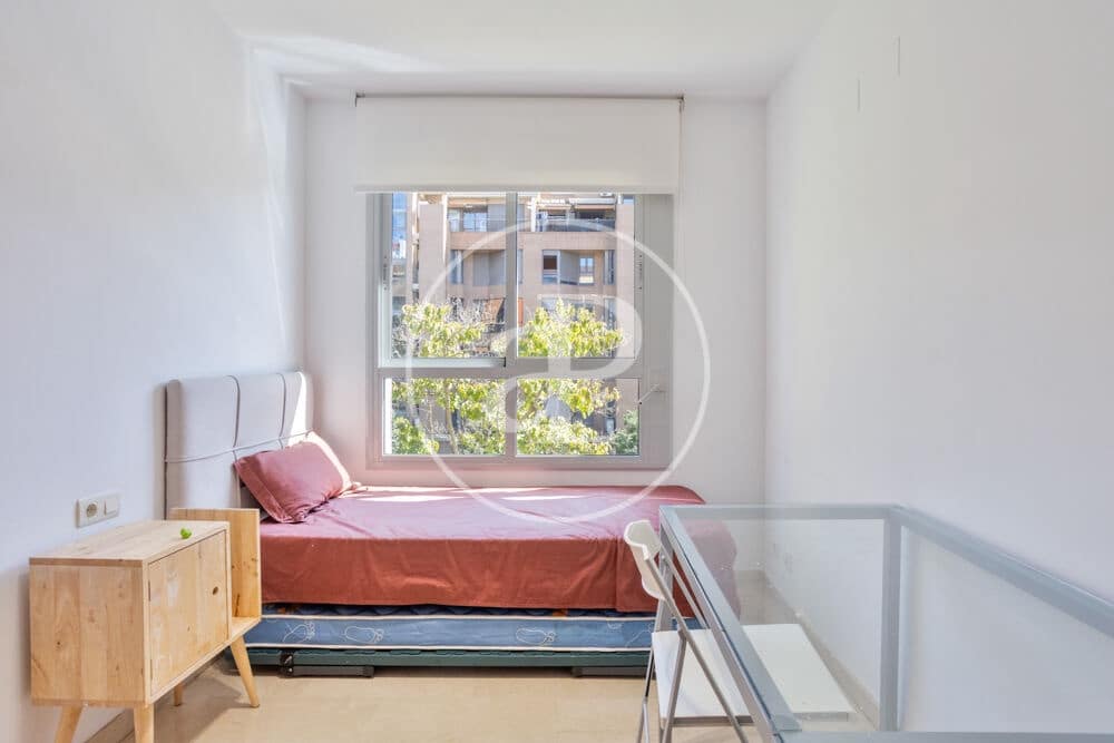 2 soverom Leilighet til leie i Valencia by med svømmebasseng - € 1 600 (Ref: 10035475)