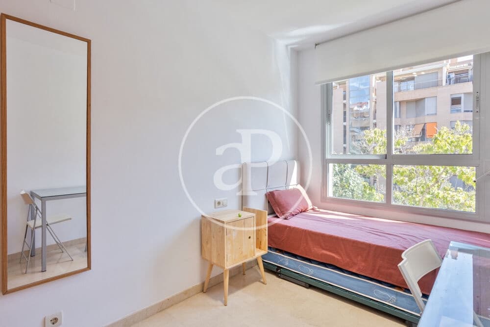2 soverom Leilighet til leie i Valencia by med svømmebasseng - € 1 600 (Ref: 10035475)