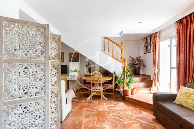 5 Zimmer Penthouse zu verkaufen in Trinitat, València Stadt - 650.000 € (Ref: 10037522)