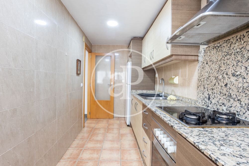 3 sypialnia Apartament do wynajęcia w Miasto Walencja - 1 200 € (Ref: 10037523)