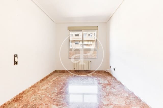 4 sovrum Lägenhet att hyra i Patraix, Valencia stad - 1 700 € (Ref: 10041238)
