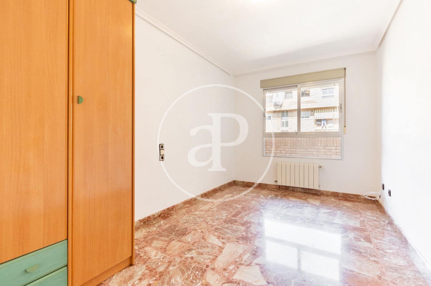 4 sovrum Lägenhet att hyra i Valencia stad - 1 700 € (Ref: 10041238)
