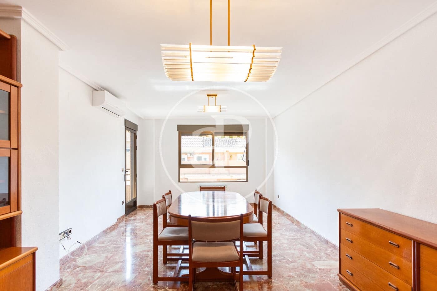 4 sovrum Lägenhet att hyra i Valencia stad - 1 700 € (Ref: 10041238)